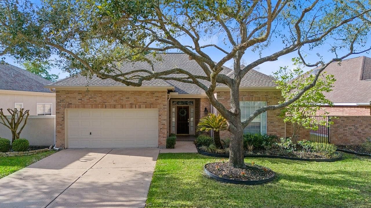 1414 Caravelle Ct