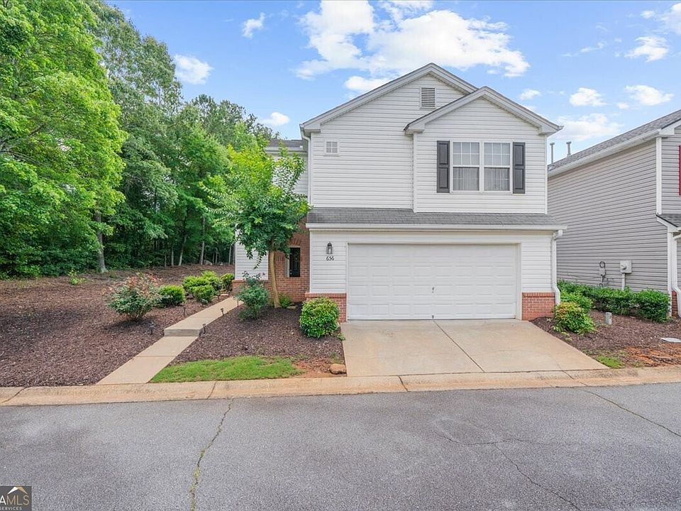 1st image of 656 W Oaks Dr