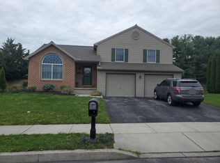 323 Braeburn Dr, Etters, PA 17319