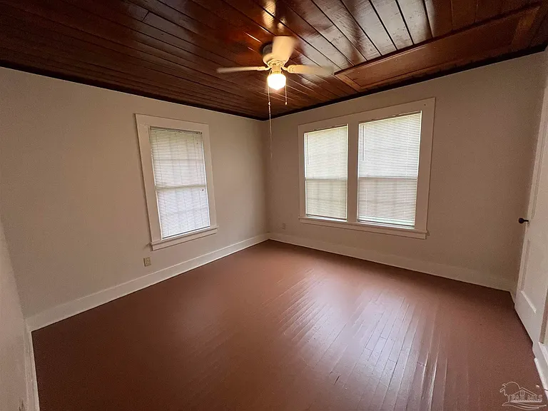 3104 W Gadsden St — Photo 12