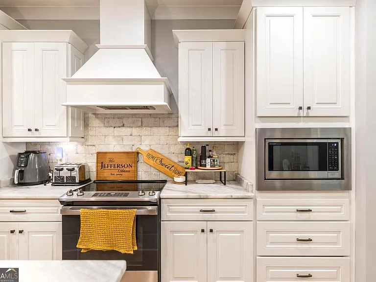 306 Rustic Live Oak Trl — Photo 15