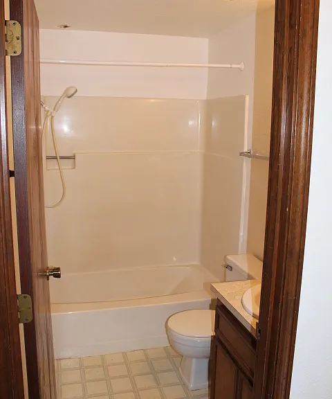1431 E Madison Ave #8 — Photo 5