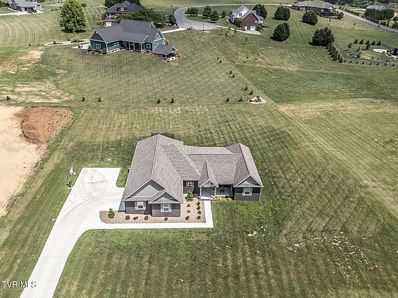 2nd image of 336 Belle Arden Dr