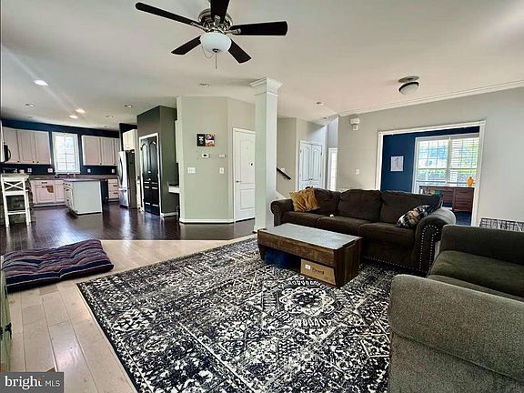 4th image of 417 N Brook Dr