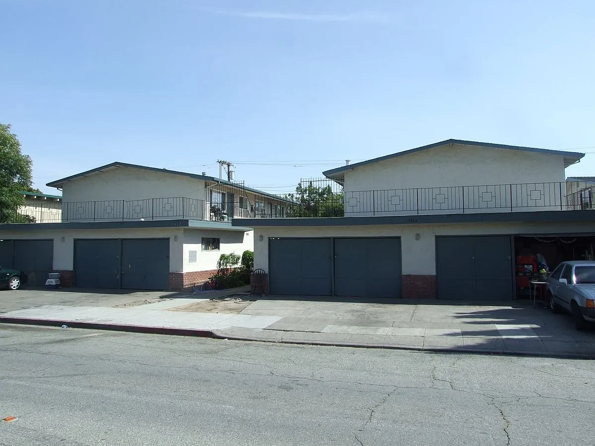 3512 Rolison Rd photo 1