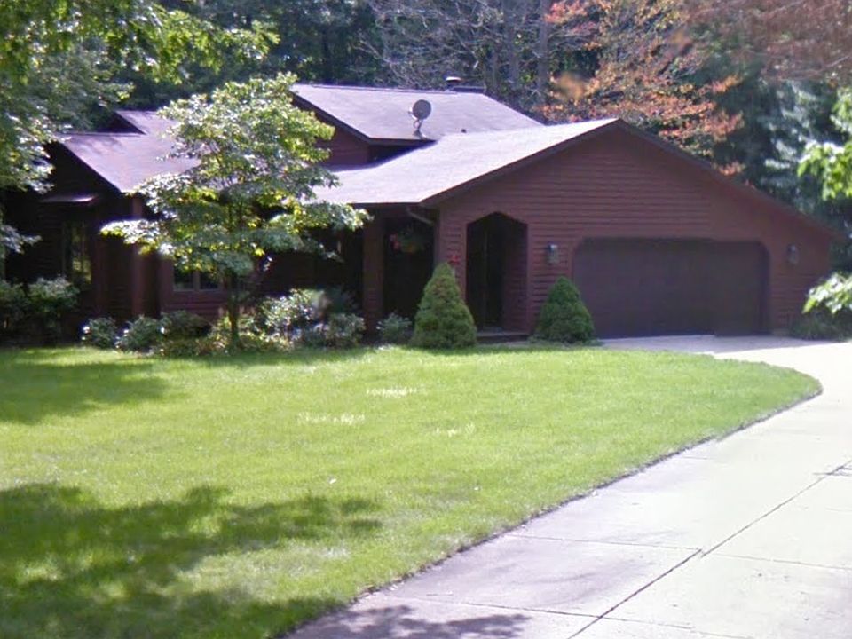 1st image of 11025 10th Ave NW