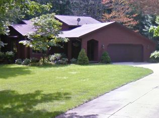 11025 10th Ave NW, Grand Rapids, MI 49534