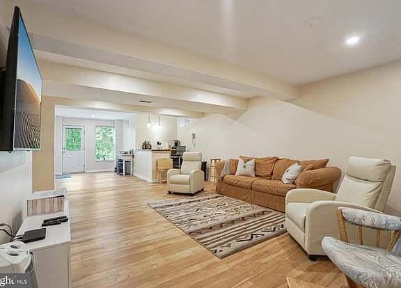 2nd image of 43400 Sperrin Ct