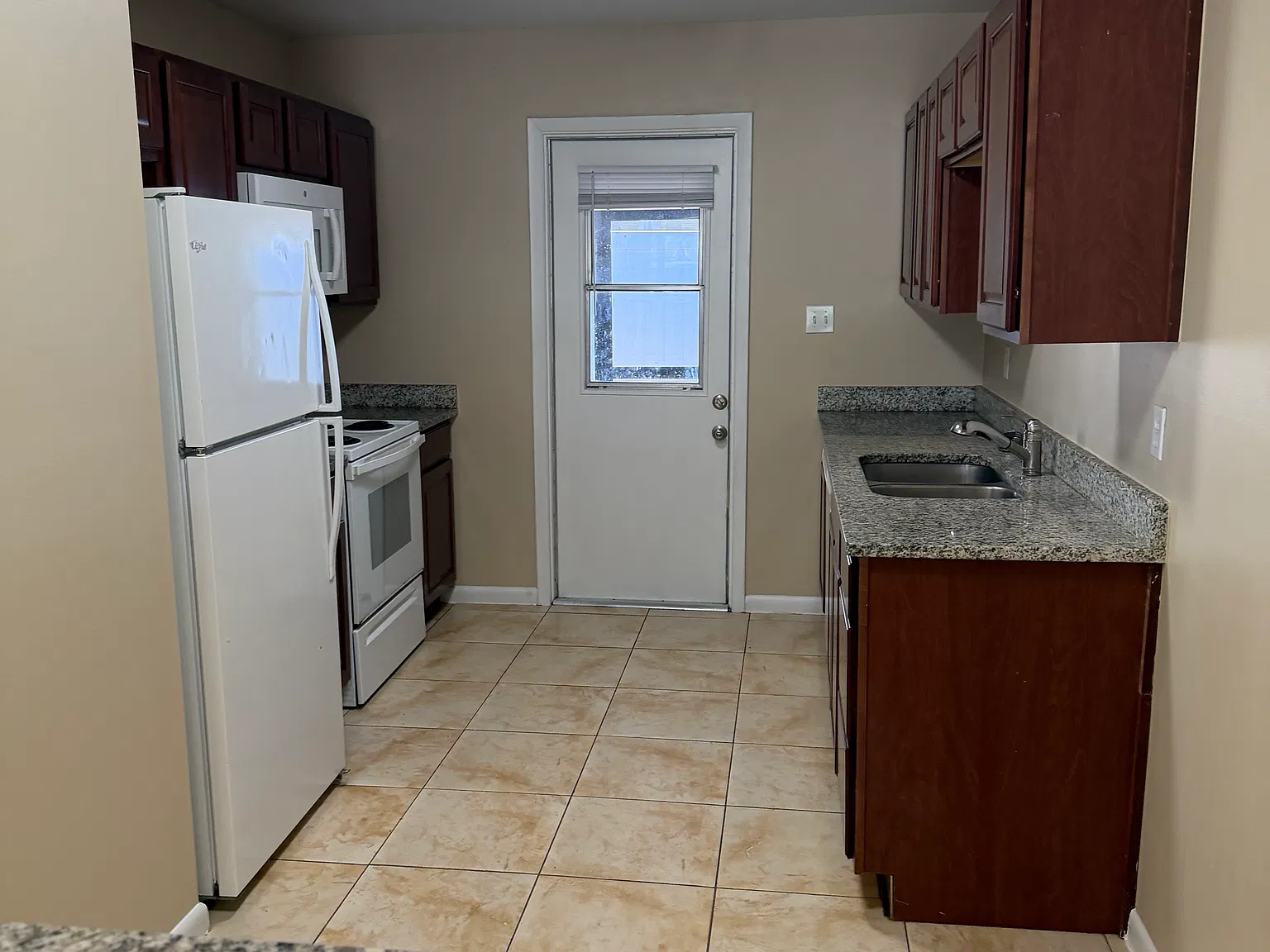 69 Maine St — Photo 2