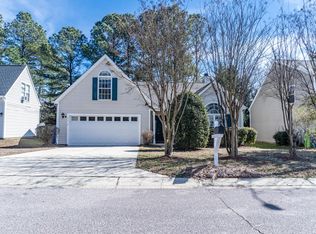 9316 Erinsbrook Dr, Raleigh, NC 27617