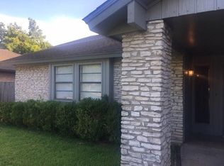 10530 Sagebluff Dr, Houston, TX 77089