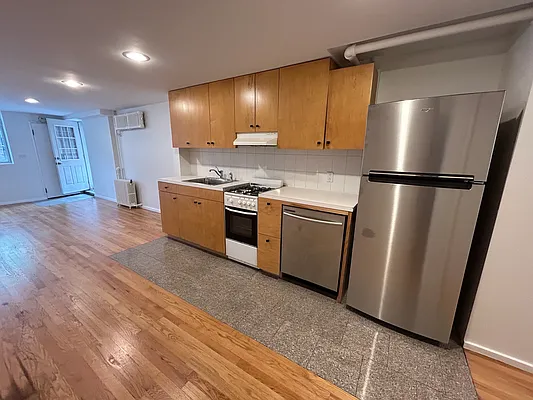 Rented by BELLMARC | media 9