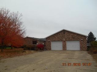 534 Golf Rd, Streator, IL 61364