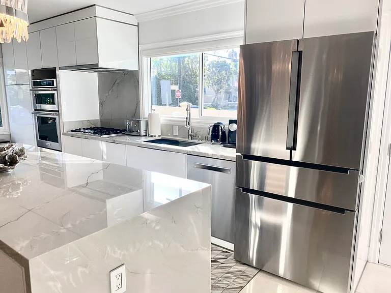 2101 Pullman Ln — Photo 13