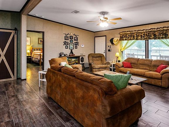 3rd image of 17553 Terrace Dr