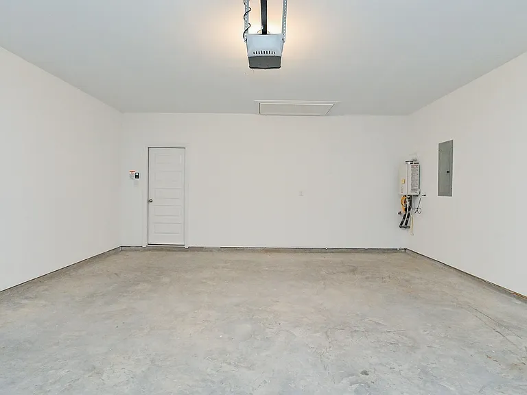 5707 Aurora Greens Ln — Photo 38