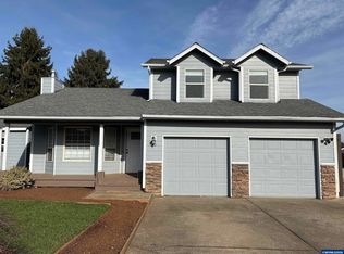 545 NE Overlook Way, Sublimity, OR 97385