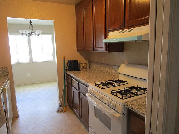 5th image of 225 Pennsylvania Ave APT C7