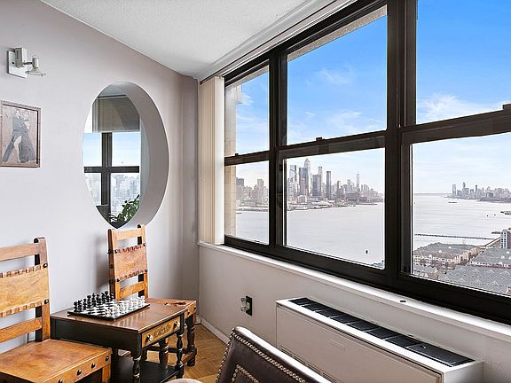 3rd image of 7002 Boulevard East APT 35F