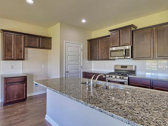 5th image of 6500 Faulkner Ct