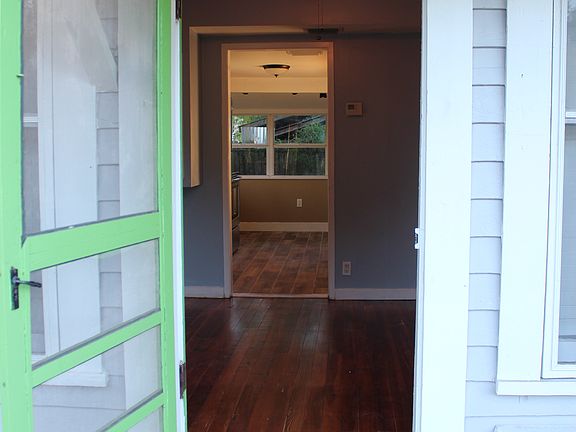 2nd image of 501 E Lambright St