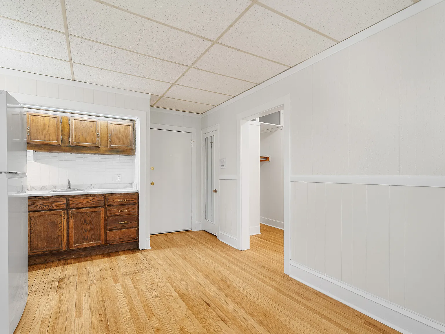 Studio, 400 sqft, $1,100 — Photo 4