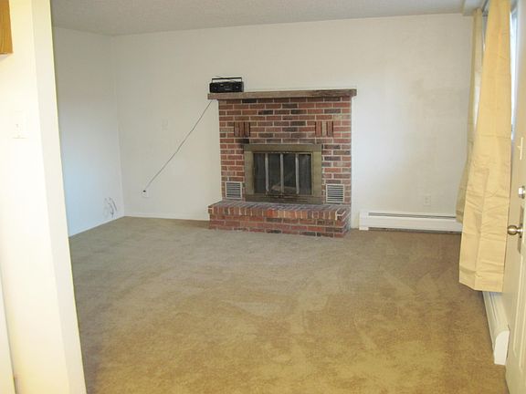 Living Room, working fireplace