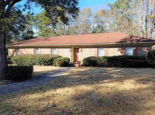 604 Edgewood Dr, Brewton, AL 36426