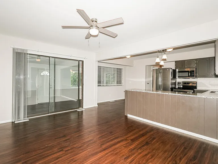 5910 Rahke Rd — Photo 8