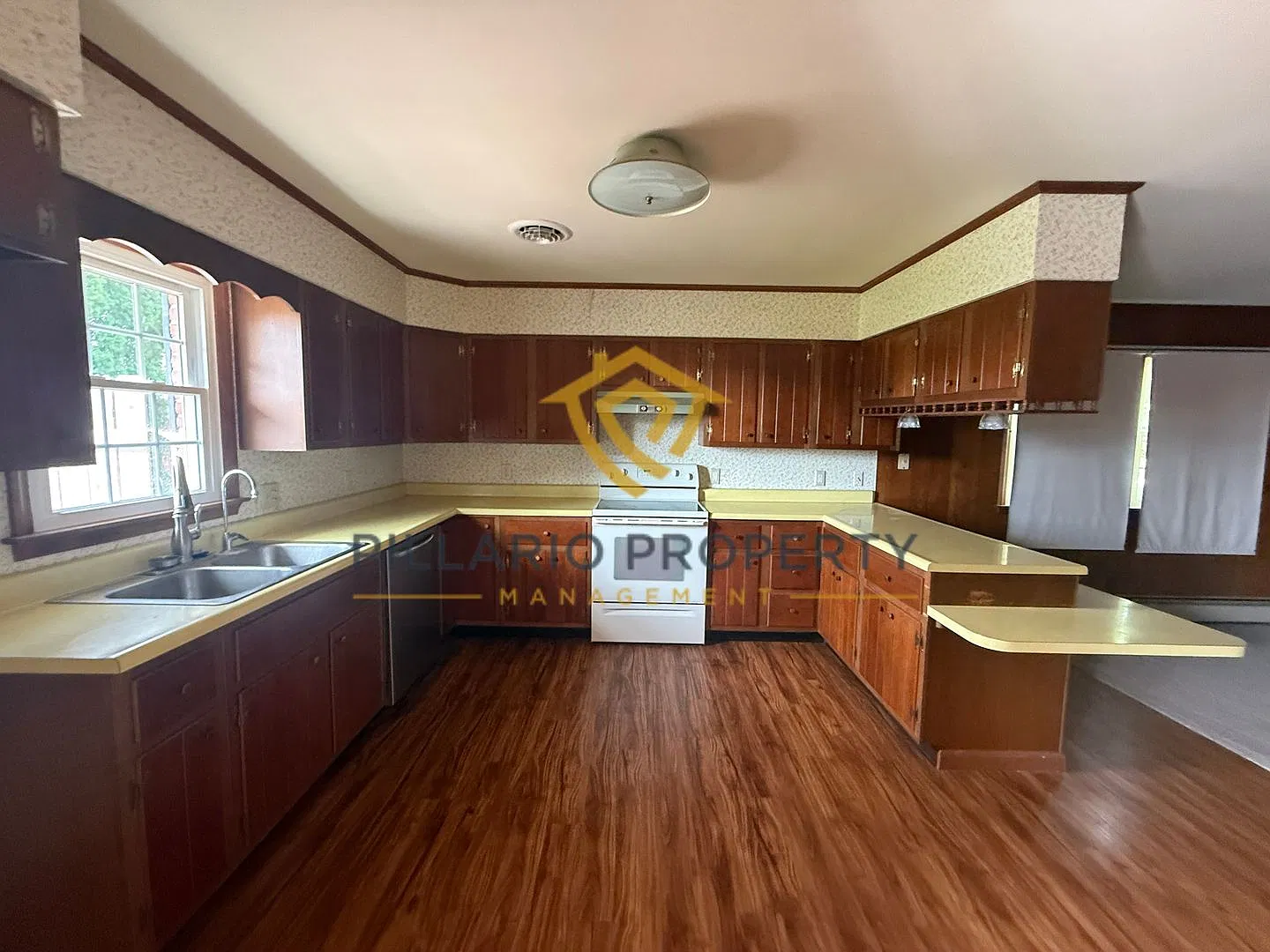 Spacious 3-Bedroom Brick Ranch with 1.5 Acres, Barn & Attached Garage Available NOW! — Photo 2