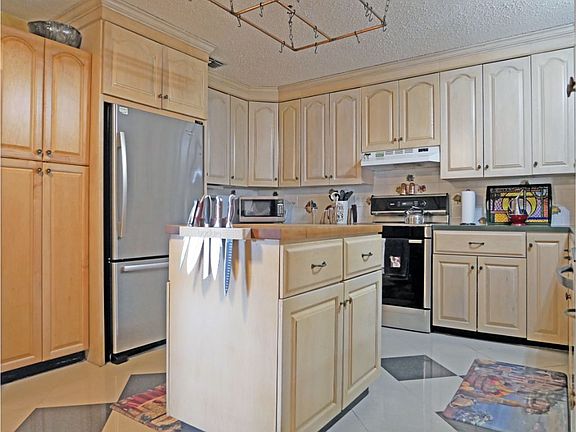 5th image of 6470 Cedarbrook Dr S