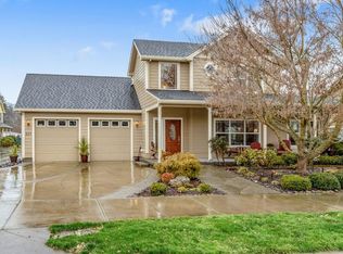 537 Silver Creek Dr, Central Point, OR 97502