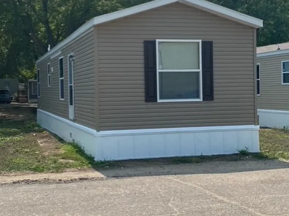 300 Medary Ave S Lot 32, Brookings, SD 57006