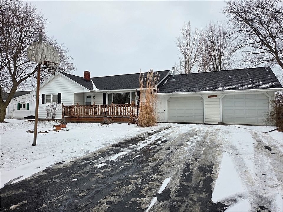 1st image of 127 Burkeshire Dr