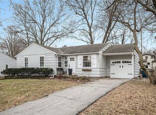 4605 W 76th St, Prairie Village, KS 66208
