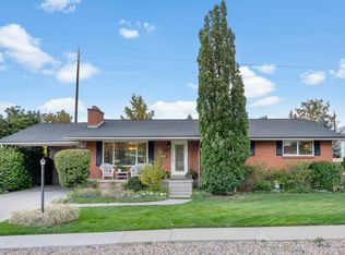 2405 E Sundown Ave, Cottonwood Heights, UT 84121