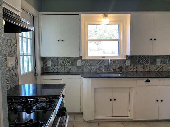5th image of 773 Fulton Ave Unit 2
