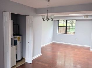 3052 Pineview Ct NE, Washington, DC 20018
