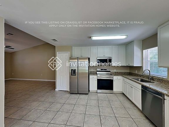 5th image of 806 W Church St