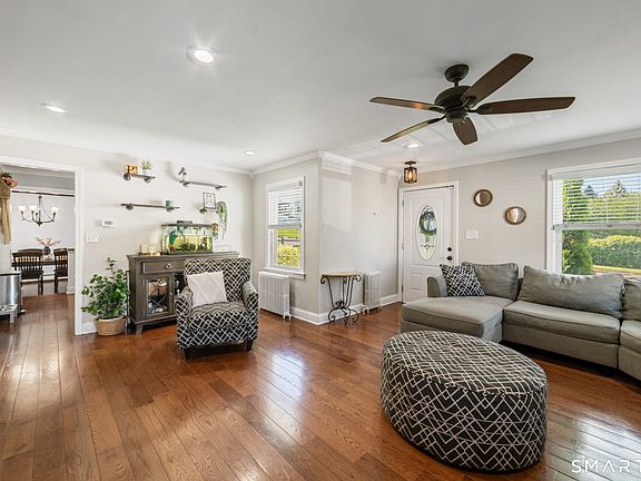 3rd image of 12 Chatfield Drive