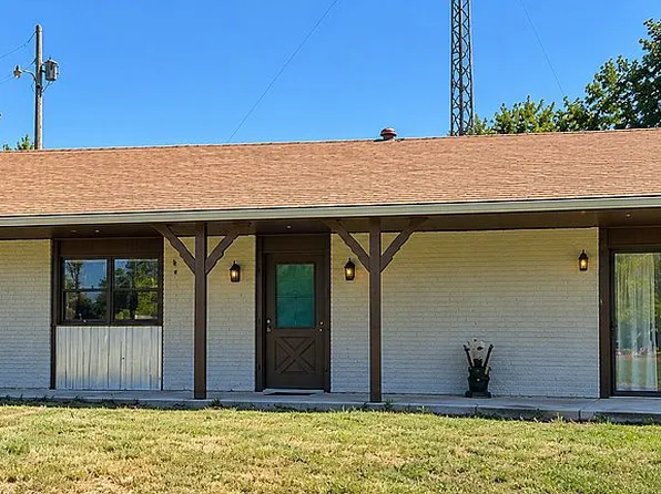 24696 N Highway O, Marshall, MO 65340