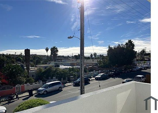 4th image of 4066 Newton Ave