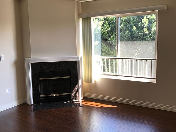 3rd image of 4904 Laurel Canyon Blvd #8
