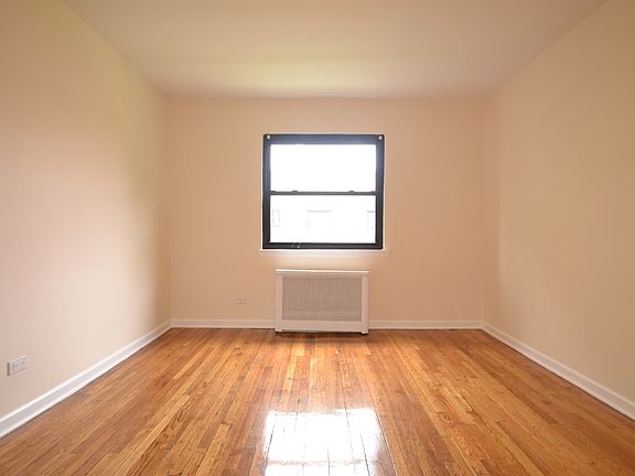 5th image of 15015 75th Ave APT 2C