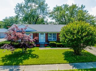 5800 Bucks Ln, Louisville, KY 40291
