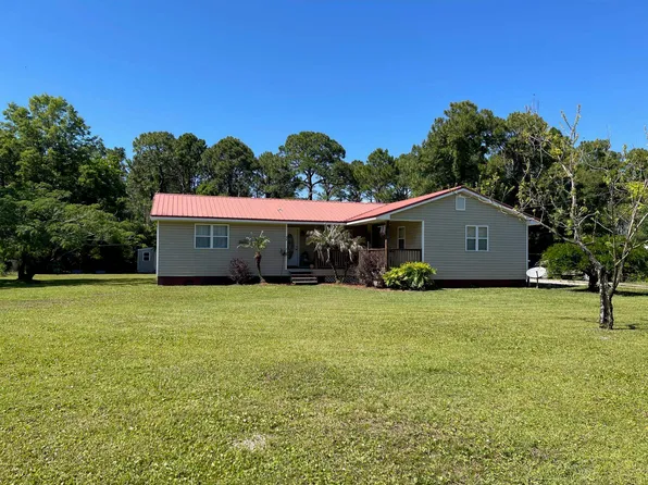 56 Brian St, Eastpoint, FL 32328