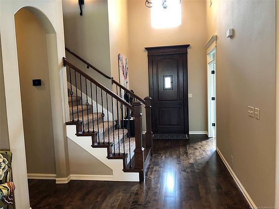3rd image of 3708 S Elder Blvd