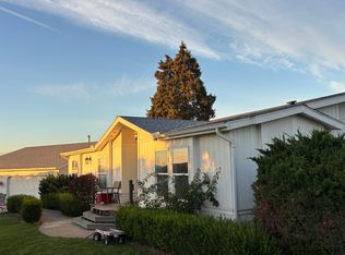 2300 E Zillah Dr, Zillah, WA 98953