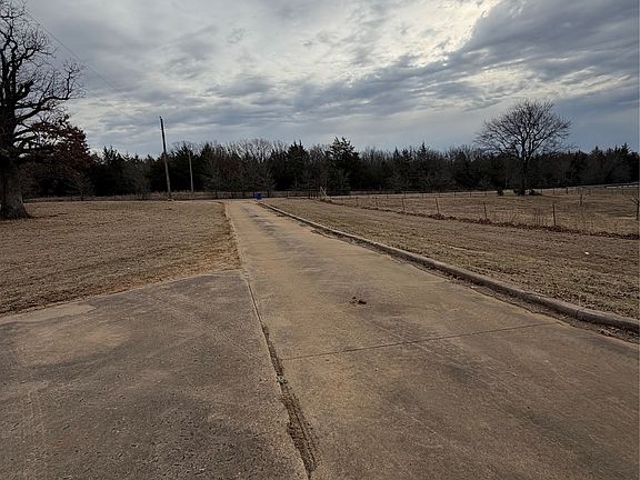 3rd image of 3157 State Road 22