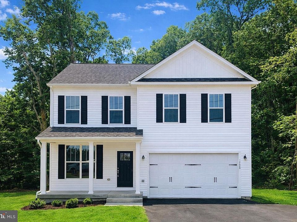 1st image of 31 Blue Stone Dr